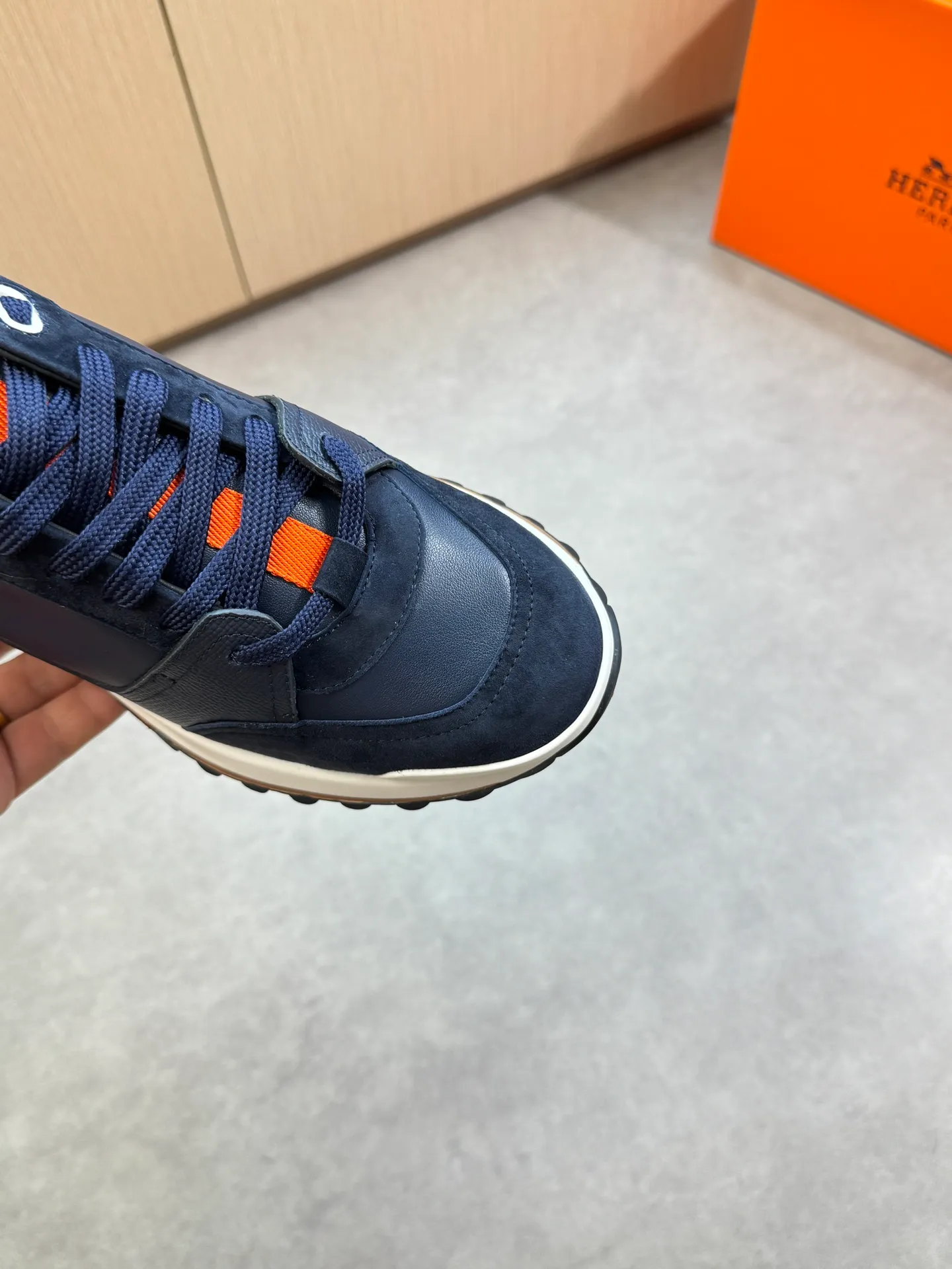 Men's shoes 💰740 [HERMES] Hermès - High-end quality original single casual sports shoes - Upper: 🔝 Nappa calfskin, palm-print cowhide, suede sheepskin leather, tongue. Heel. Brand logo webbing - Lining: brand canvas, foot pad; water-dyed cowhide - Outsole: ultra-light T men's shoes 💰U foam rubber; two-color molded outsole -Ultra-high quality control·Fine workmanship: highlighted (high-end·nobility·grade) -Size: 39-44 (38, 45, can be customized)·0118
